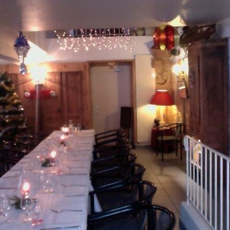L'Auberge Chez Leon Le Chambon-sur-Lignon Exterior photo
